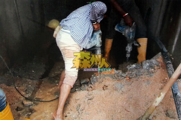 IJM Land及芙蓉市政局指示拆除防洪沟下的沟堤。